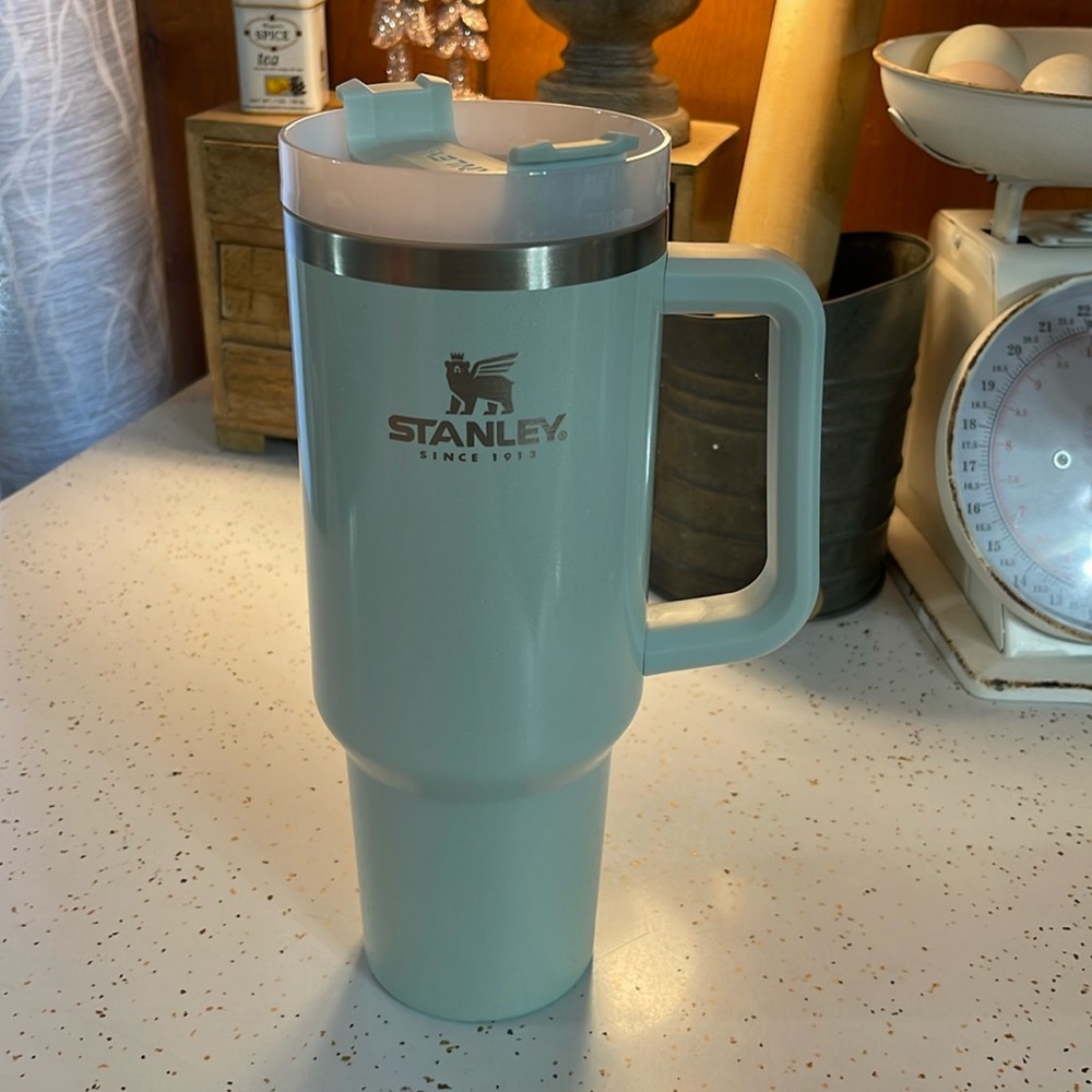 Stanley OG Spearmint Pearlescent 40oz tumbler